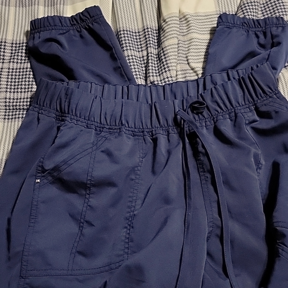 Scrub star joggers